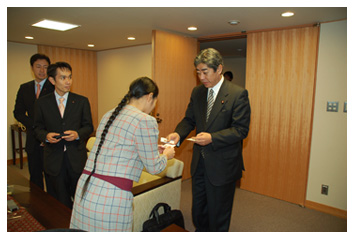 町屋外務副大臣